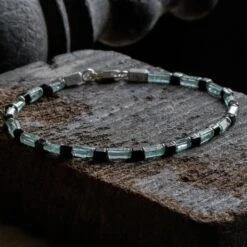 Emerald Bracelet XIII (2-4mm) -Aurum Brothers EmeraldBraceletXIII 2 4mm solo setting