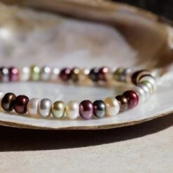 Multicolor Pearl Bracelet I (5-5.5mm) -Aurum Brothers MulticolorPearlBraceletI 5 5.5mm 3