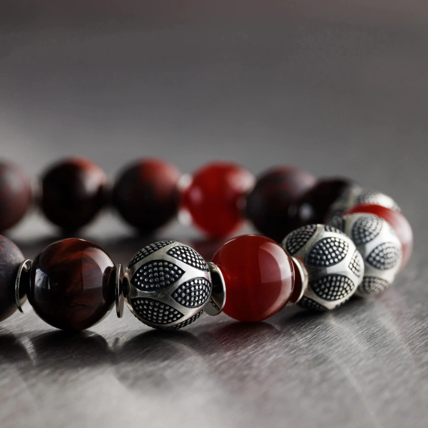Mixed Red Nascor Bracelet I (10mm) 3 Mixed Red Nascor Bracelet I (10mm) - Image 3