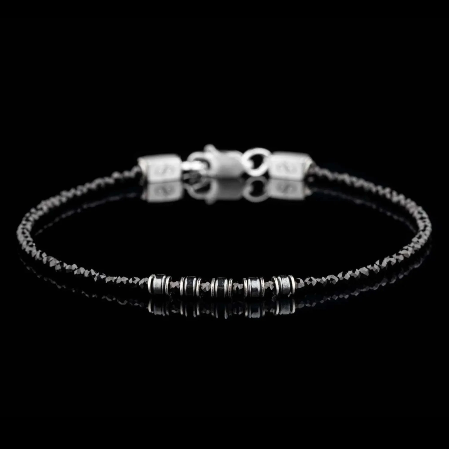 Black Spinel Bracelet V (2mm) 1 Black Spinel Bracelet V (2mm)