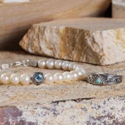 Paladin Swiss Blue Topaz - Pearl Bracelet I (8mm) 9 Paladin Swiss Blue Topaz - Pearl Bracelet I (8mm) -Aurum Brothers square4 PaladinSwissBlueTopaz PearlBraceletI 8mm